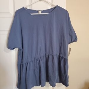 Short sleeve top